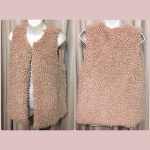Blush pink fuzzy vest